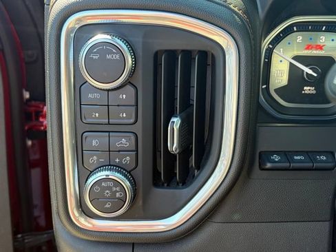 Used 2021 GMC Sierra 1500 AT4 w/ AT4 Premium Package AWD/4WD image 25