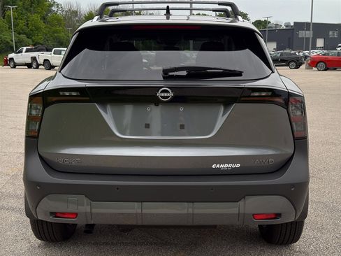 New 2026 Nissan Kicks SV AWD/4WD image 7