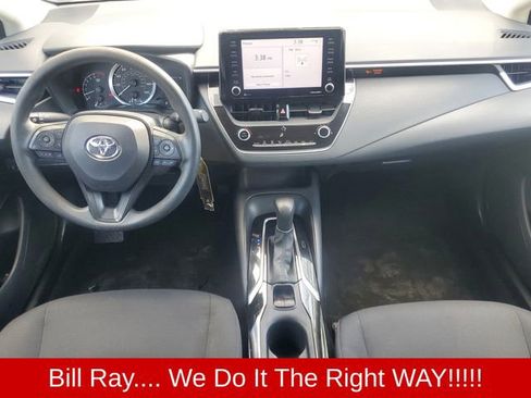 Used 2022 Toyota Corolla LE image 10