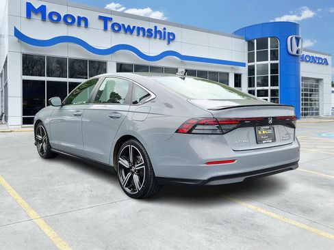 Used 2024 Honda Accord Sport image 4