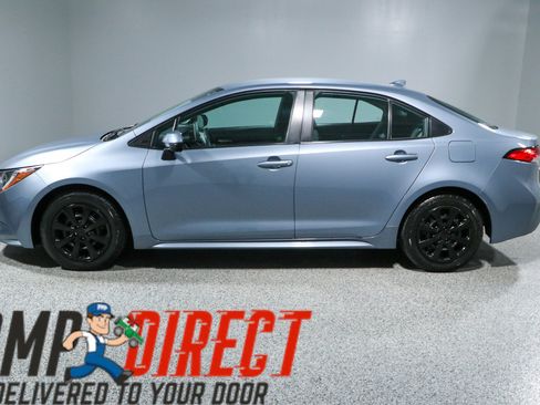 Used 2020 Toyota Corolla LE FWD image 10