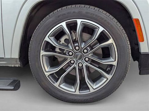 Used 2022 Jeep Grand Wagoneer Series III w/ Flexible Seating Group AWD/4WD image 27