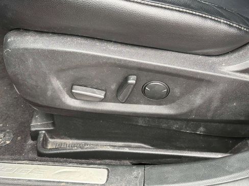 Used 2024 Ford Edge Titanium image 19