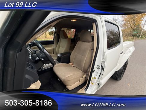 Used 2012 Toyota Tacoma PreRunner w/ SR5 Pkg image 21