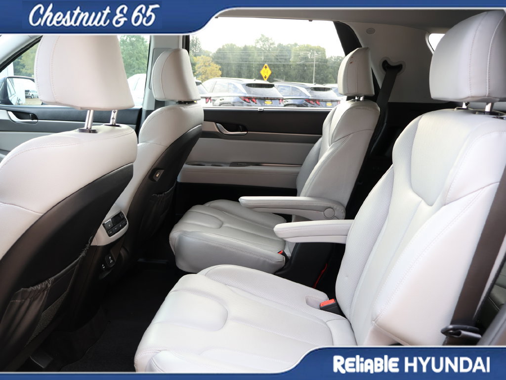 Used 2022 Hyundai Palisade SEL w/ Premium Package FWD image 19
