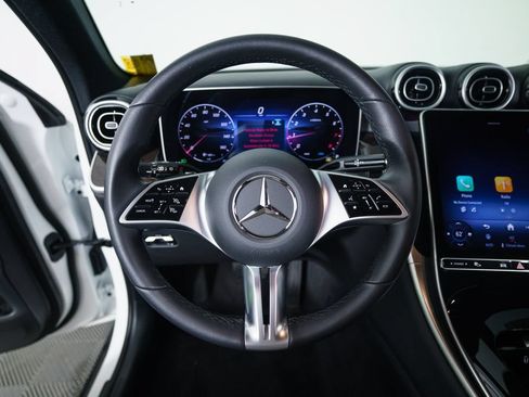 Certified 2025 Mercedes-Benz GLC 300 4MATIC image 18
