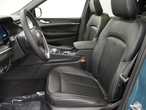 New 2026 Jeep Grand Cherokee Limited w/ Limited Altitude Package image 14