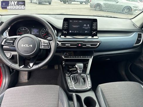 Used 2023 Kia Seltos S AWD/4WD image 14