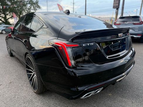 Used 2022 Cadillac CT5 V w/ Premium Package RWD image 8