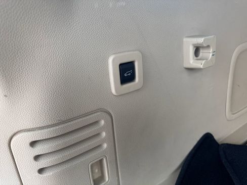 Used 2016 Ford Expedition EL XLT w/ Equipment Group 202A image 13