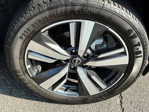 Certified 2023 Nissan Rogue SL w/ SL Premium Package AWD/4WD image 9