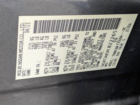 Used 2023 Nissan Rogue S image 25