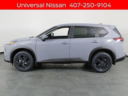 Certified 2026 Nissan Rogue SV FWD image 8