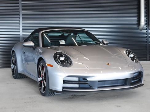 New 2026 Porsche 911 Carrera 4S image 7