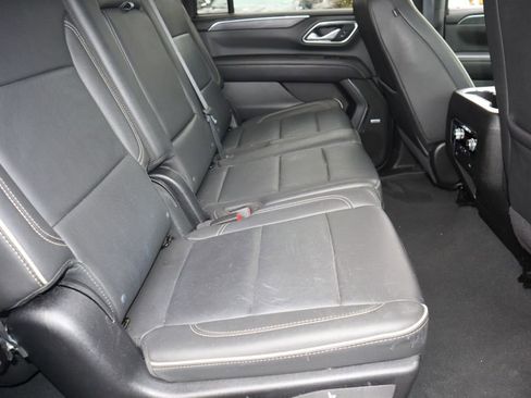 Used 2024 GMC Yukon XL SLT image 29