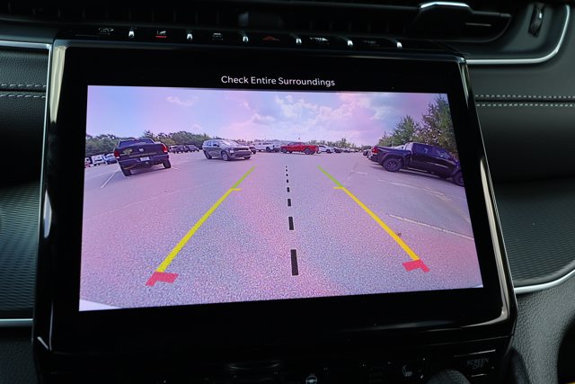 New 2027 Jeep Grand Cherokee Laredo X RWD image 18