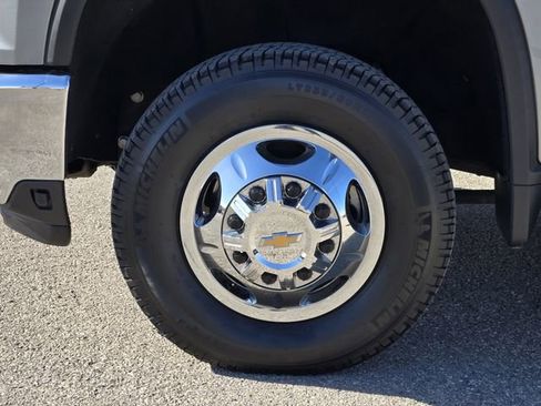 Used 2024 Chevrolet Silverado 3500 LT w/ Safety Package image 13