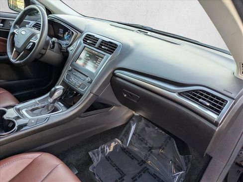 Used 2016 Ford Fusion SE w/ Equipment Group 502A image 23