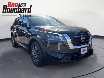 New 2025 Nissan Pathfinder S