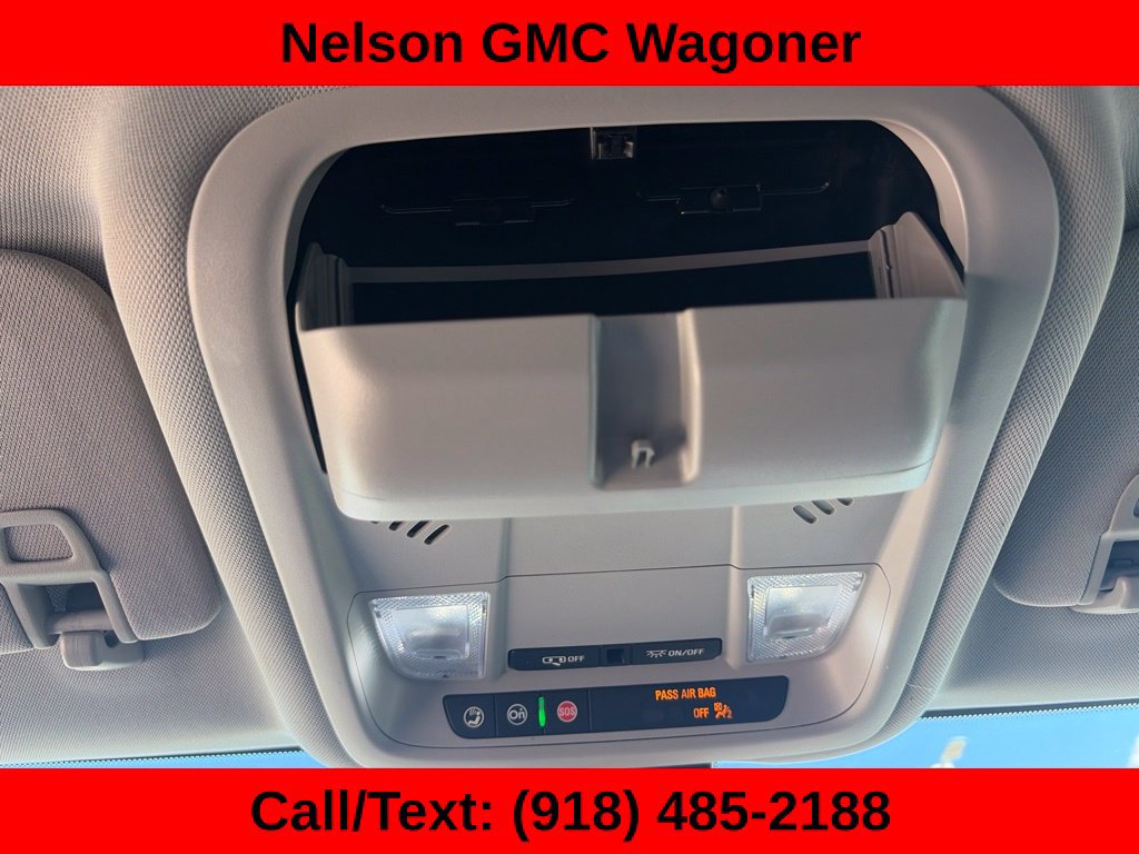Used 2024 GMC Terrain SLE w/ Driver Convenience Package FWD image 41
