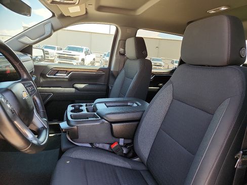 Used 2023 Chevrolet Silverado 1500 LT AWD/4WD image 11