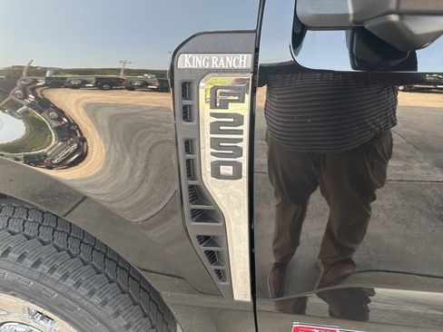 New 2026 Ford F250 King Ranch image 31