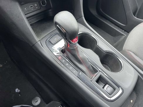 Used 2024 Chevrolet Equinox RS image 43