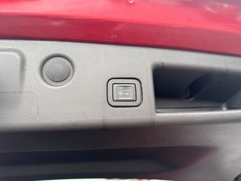 Used 2024 Chevrolet Equinox RS image 30