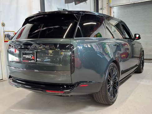 Used 2024 Land Rover Range Rover Long Wheelbase SE AWD/4WD image 6