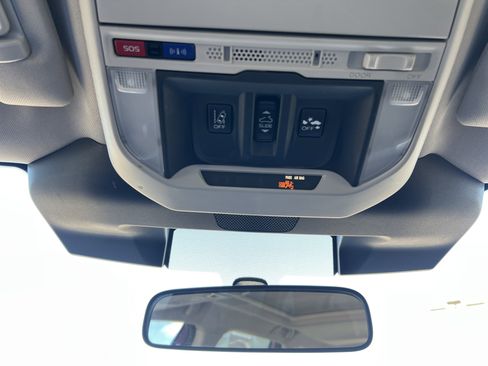 Used 2022 Subaru Forester Premium image 30