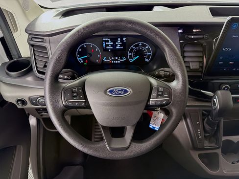 Used 2024 Ford Transit 350 XLT image 7