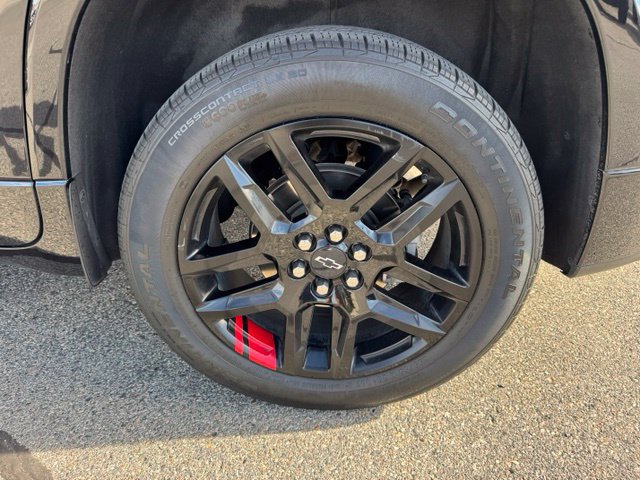 Used 2023 Chevrolet Traverse Premier w/ Redline Edition AWD/4WD image 12
