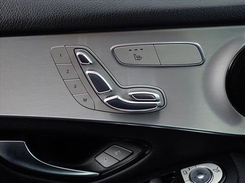 Used 2019 Mercedes-Benz GLC 300 4MATIC Coupe image 23