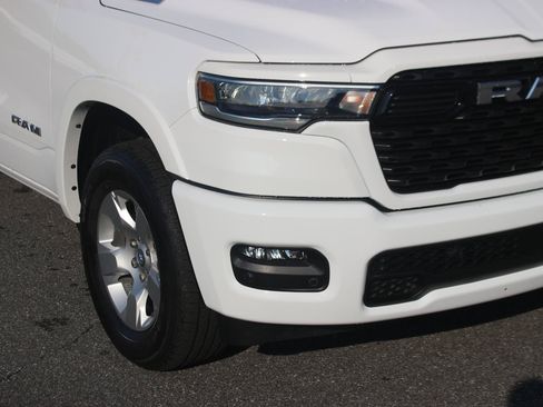 Used 2025 RAM 1500 Big Horn AWD/4WD image 9