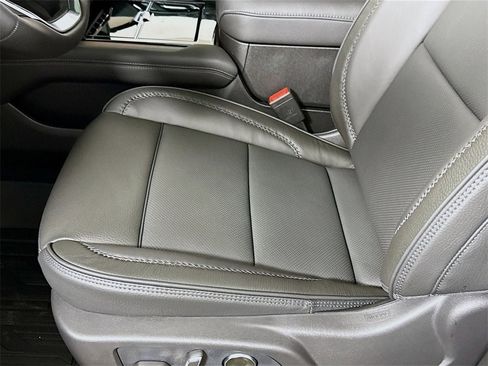 New 2026 GMC Yukon XL Denali w/ Denali Reserve Package image 15