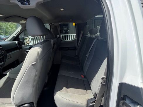Used 2018 Ford F150 XL w/ Equipment Group 101A Mid AWD/4WD image 18