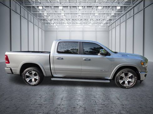 Used 2022 RAM 1500 Laramie RWD image 9
