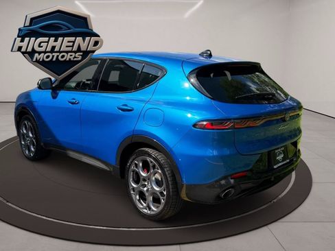 Used 2024 Alfa Romeo Tonale Veloce AWD/4WD image 4