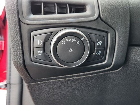 Used 2017 Ford Focus SE image 24