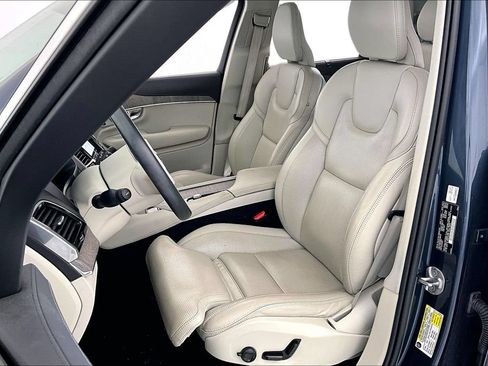 Certified 2023 Volvo XC90 B6 Ultimate AWD/4WD image 32