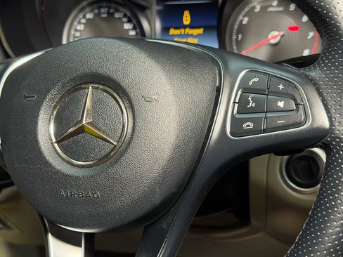 Used 2019 Mercedes-Benz GLC 300 GLC 300 Sport Utility 4D image 41