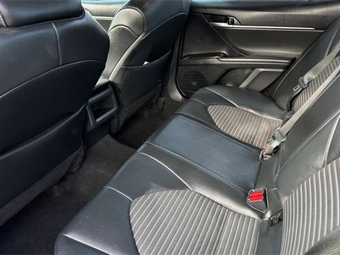 Used 2023 Toyota Camry SE image 13
