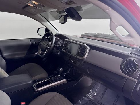 Used 2022 Toyota Tacoma SR5 image 26