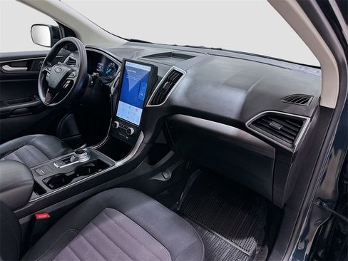 Used 2022 Ford Edge SE w/ Black Appearance Package image 28