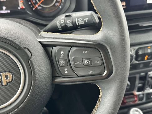 Used 2024 Jeep Wrangler Unlimited Sport AWD/4WD image 25