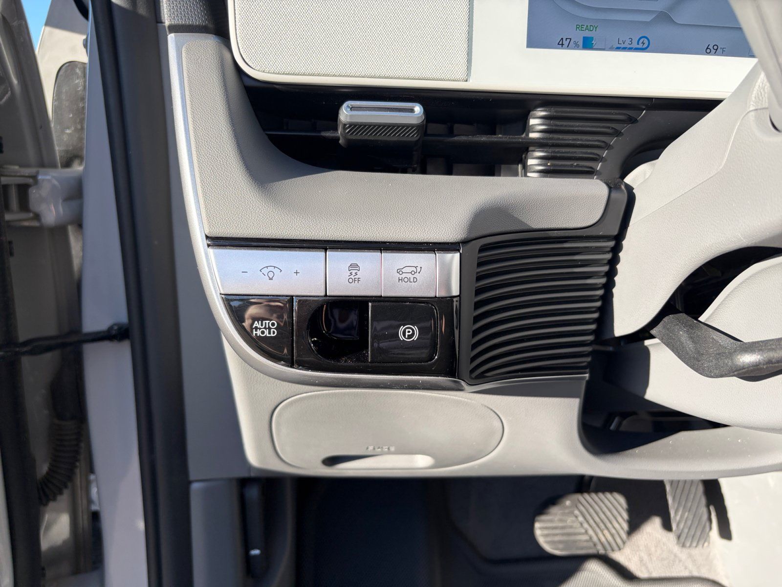 Certified 2024 Hyundai Ioniq 5 SEL AWD/4WD image 11