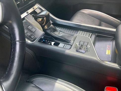 Used 2024 Lexus GX 550 AWD/4WD image 19