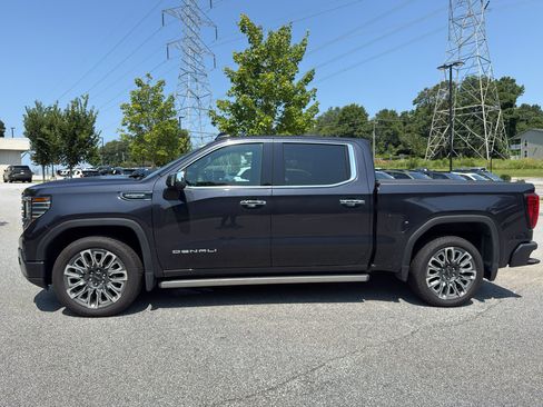 Used 2023 GMC Sierra 1500 Denali Ultimate AWD/4WD image 5