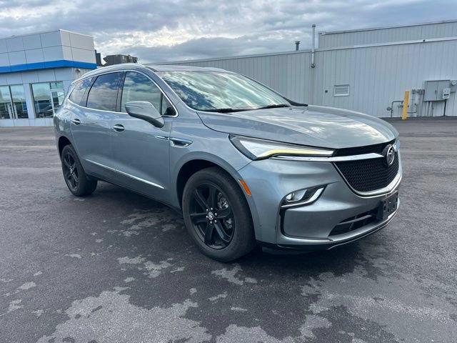 Used 2023 Buick Enclave Essence w/ Experience Buick Package AWD/4WD image 1