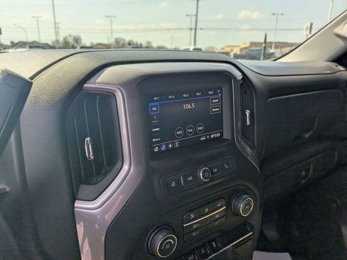 Used 2021 Chevrolet Silverado 1500 Custom Trail Boss w/ LPO, Dark Essentials Package image 21